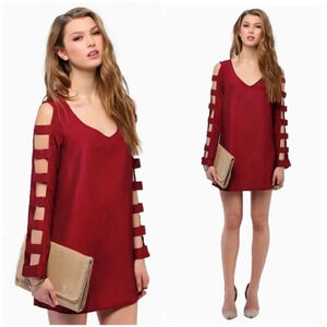 Tobi burgundy shift long sleeve cutout dress